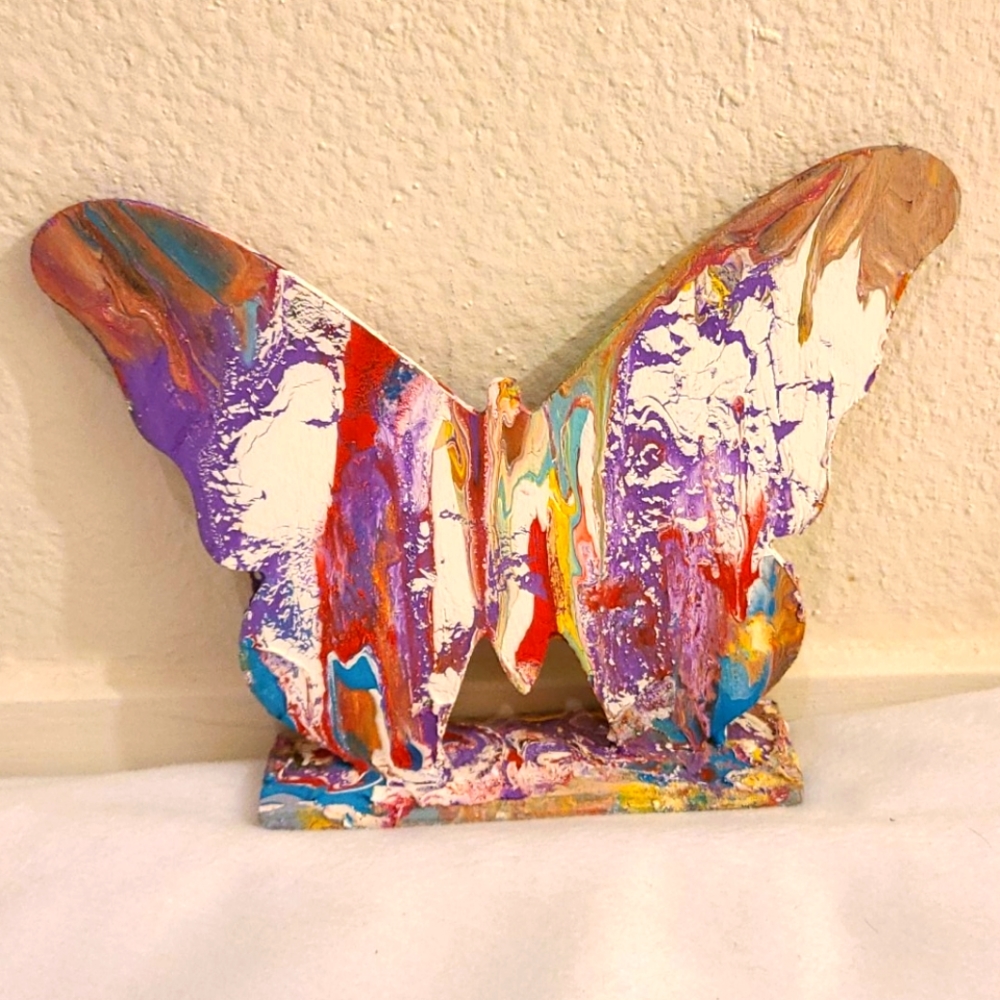 🦋 Abstract Butterfly Home Decor 🦋 - Picture 2 of 5